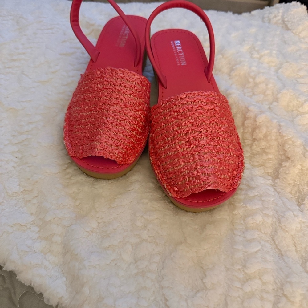 Kenneth Cole Reaction Pink Coral Woven Slingback Sandals